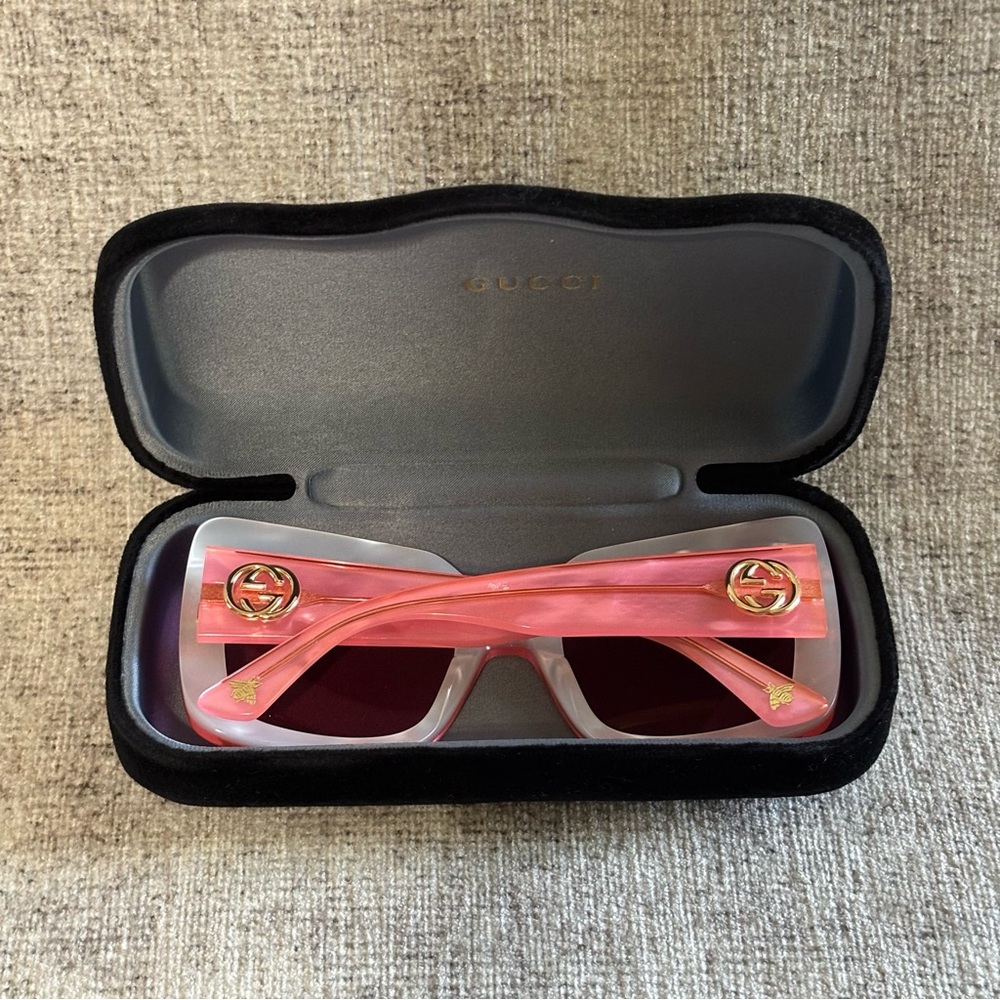 Gucci Women's Sunglasses in Pink and White - Picture 11 of 12